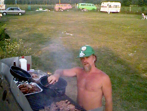 bbq7.jpg (161906 bytes)